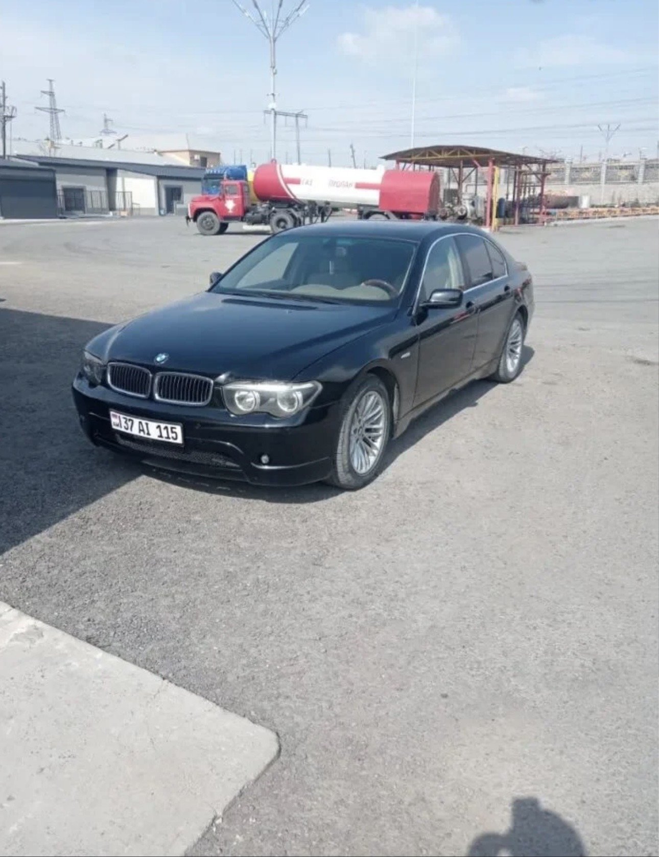 BMW 745